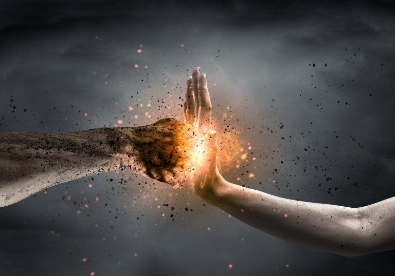 Why Do People Become Defensive? Six Factors That Influence Defensiveness